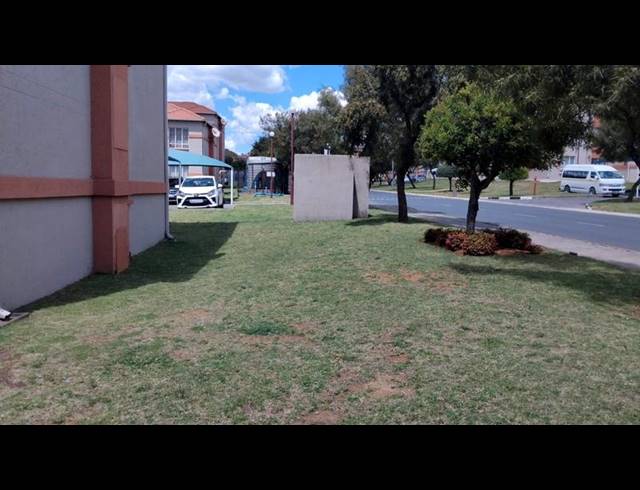 2 BEDROOM APARTMENT FOR SALE IN ORMONDE